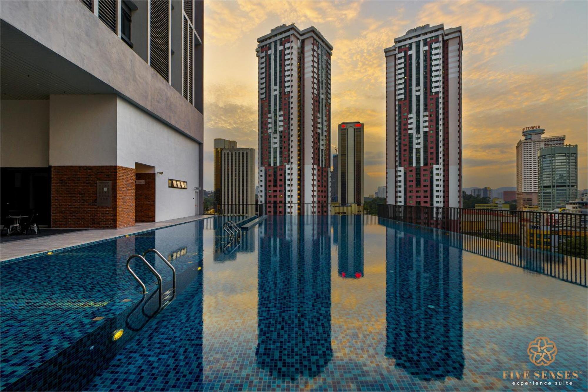 Chambers Residence Kuala Lumpur By Roam Exterior photo